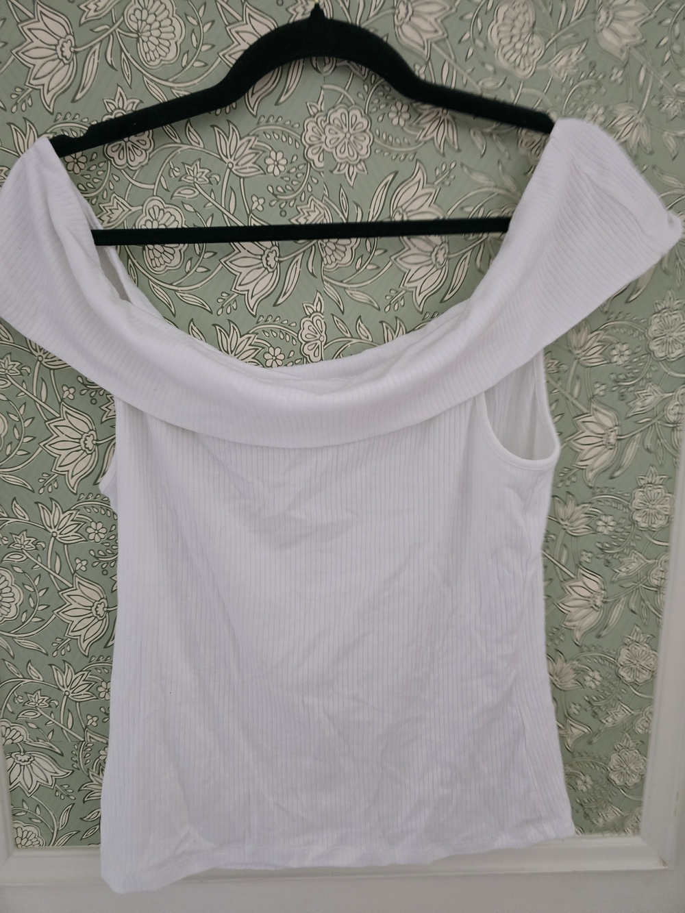 Old Navy Off-Shoulder Ribbed Top - Picture 3 of 4